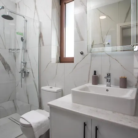 Вилла Oasis Luxury *