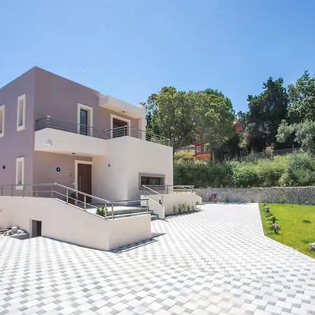 Oasis Luxury Villa *