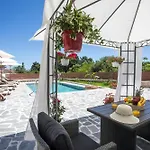 Oasis Luxury Villa