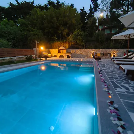 Oasis Luxury *