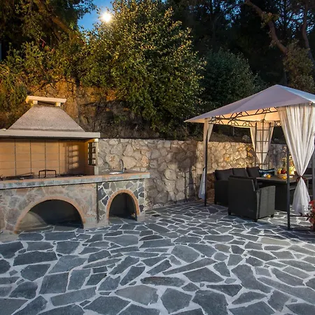 Oasis Luxury Villa