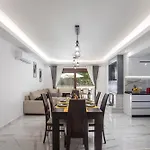 Oasis Luxury *