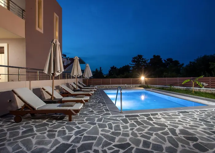 Oasis Luxury Villa *